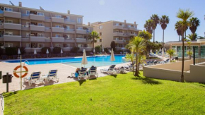 Sunny 1BDR Apartment W/ Balcony & Pool in Portimão by LovelyStay